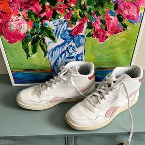 Woman’s Reebok high top sneakers size 10